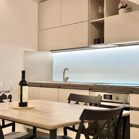 House Of Art Apartment *